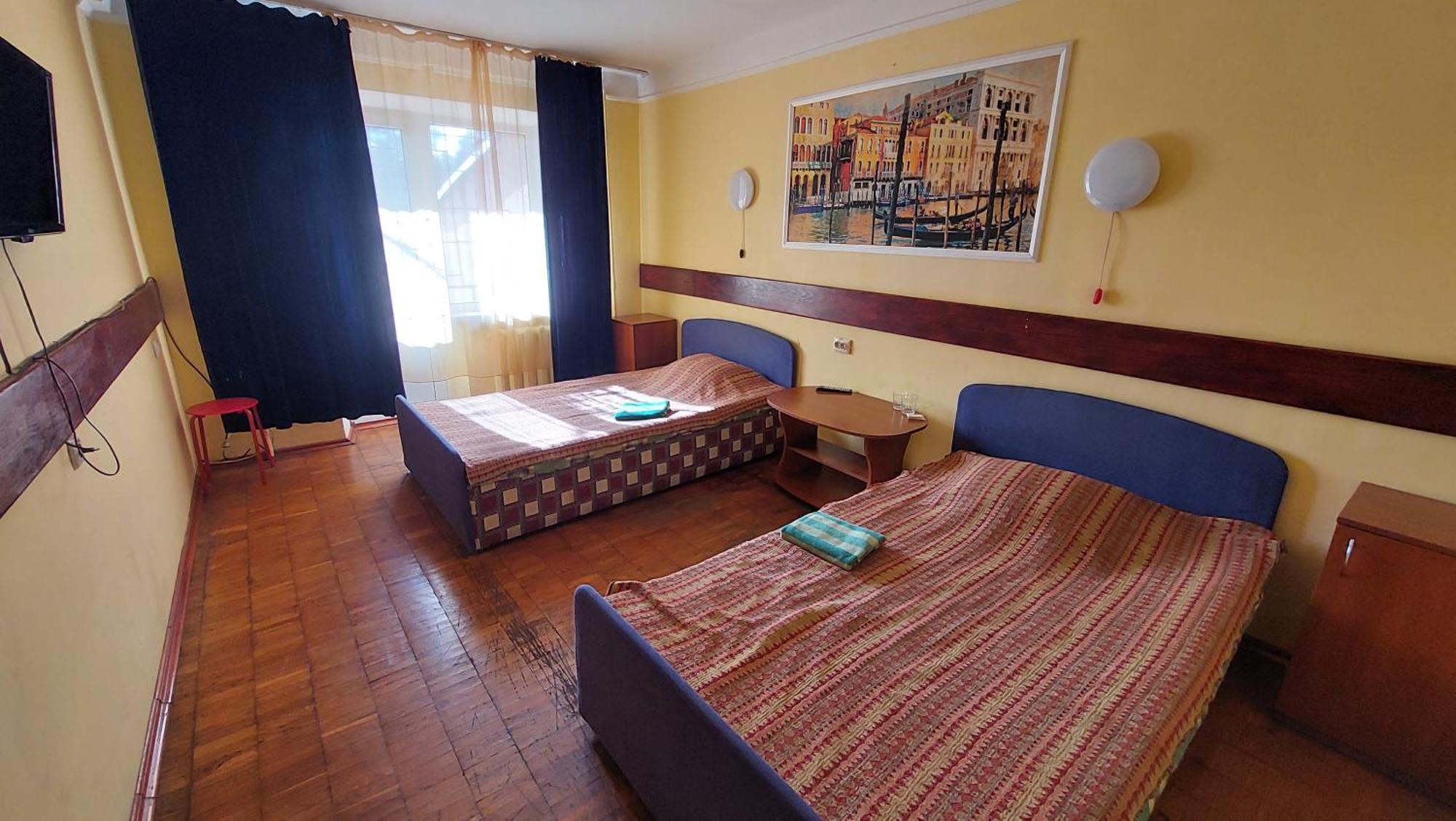 Hotel Desna Kut Kiev Ngoại thất bức ảnh